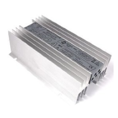 ZETAGI R20 inverter απο 24VDC σε 13.8VDC max 20A.